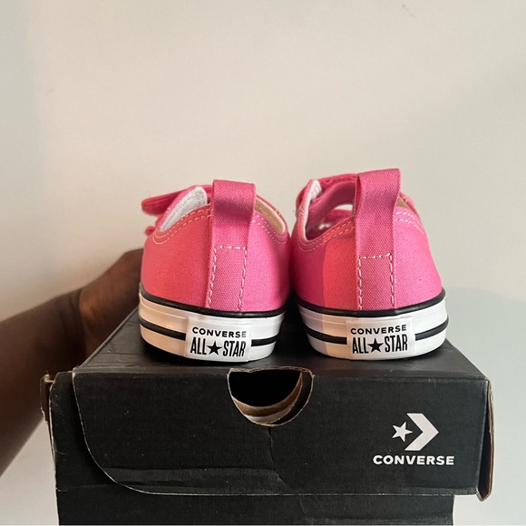 Converse Chuck Taylor Ox (BNIB) - Picture 4 of 8